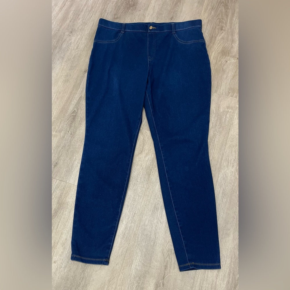 Time and Tru Women's Dark Blue Skinny Jeans